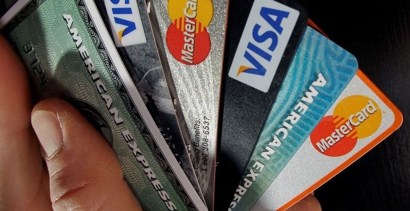 Banco no puede descontar más del 20% del sueldo por deudas impagas de tarjeta de crédito